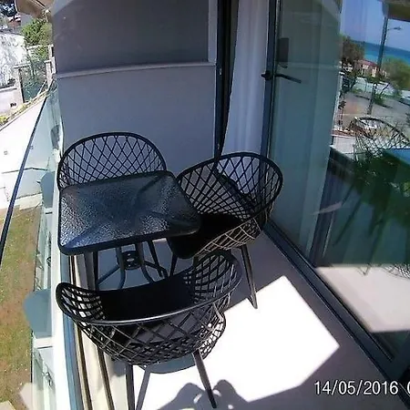 Katrin Luxury 네아 모우다니아