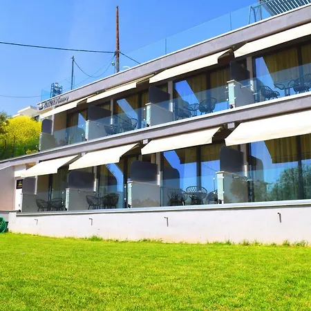 Katrin Luxury * 尼亚·蒙达尼亚